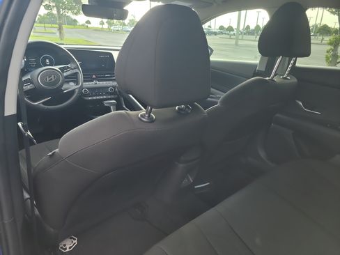 Used 2024 Hyundai Elantra SEL w/ Convenience Package FWD image 12
