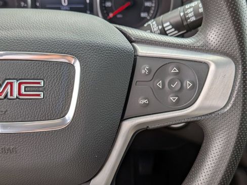 Used 2023 GMC Terrain SLE FWD image 21