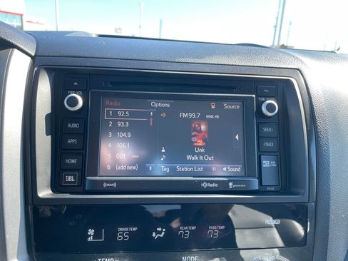 Used 2016 Toyota Sequoia Platinum image 24