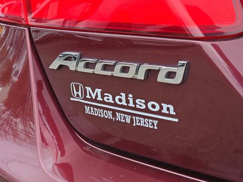 Used 2014 Honda Accord EX image 29