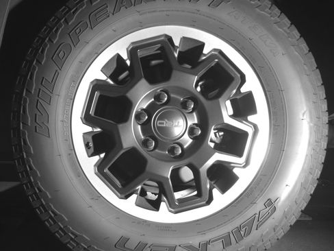 Used 2025 Toyota 4Runner TRD Off-Road AWD/4WD image 14