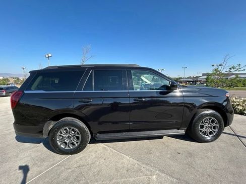Used 2025 Ford Expedition Active AWD/4WD image 9