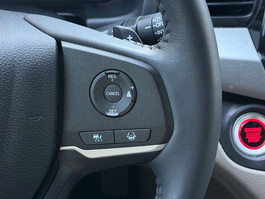Certified 2024 Honda Odyssey EX-L image 13