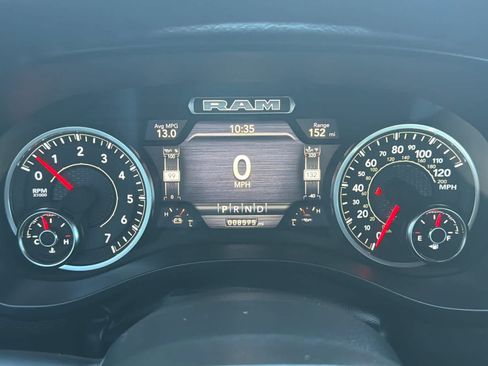 Used 2024 RAM 1500 Laramie AWD/4WD image 24