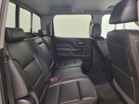 Used 2018 GMC Sierra 1500 SLT AWD/4WD image 19