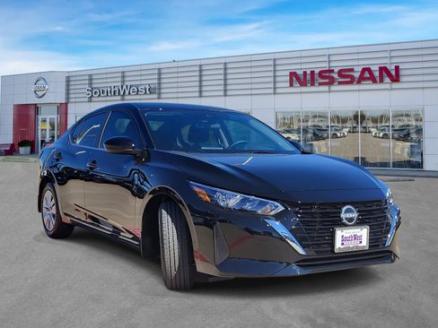 New 2025 Nissan Sentra S image 4