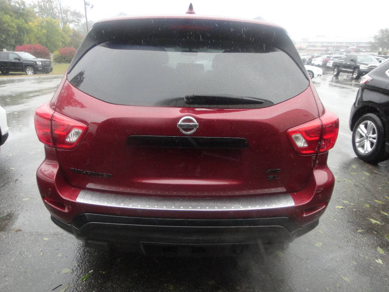 Used 2020 Nissan Pathfinder SL AWD/4WD image 5