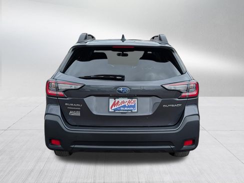 Used 2024 Subaru Outback Premium AWD/4WD image 6
