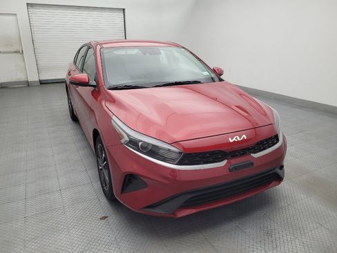 Used 2022 Kia Forte LXS w/ LXS Technology Package FWD image 14