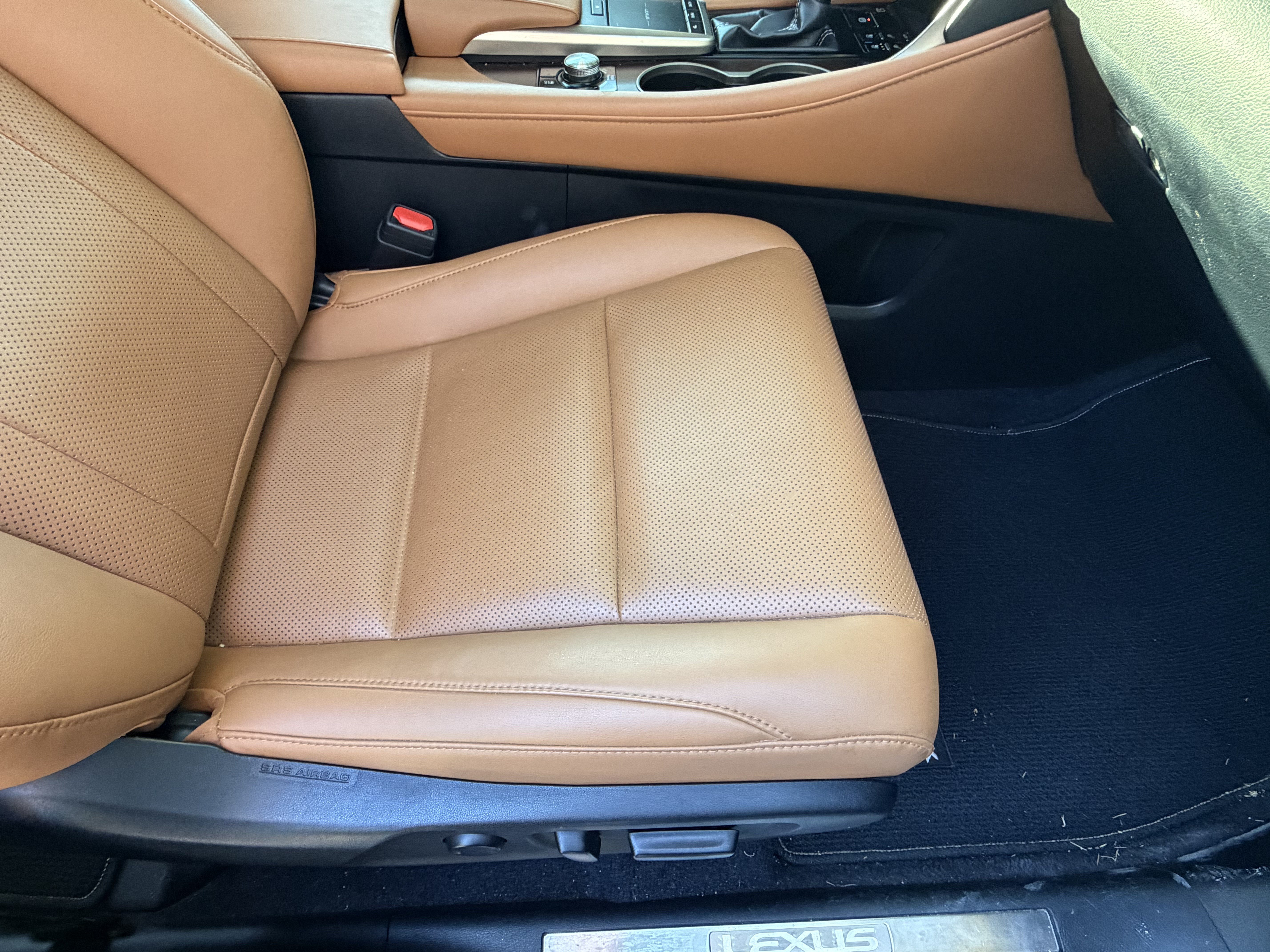 Certified 2021 Lexus RX 350L FWD w/ Premium Package image 43