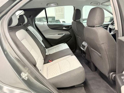 Used 2018 Chevrolet Equinox LS AWD/4WD image 22
