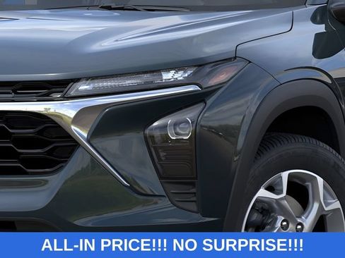 New 2026 Chevrolet Trax LS w/ LS Convenience Package FWD image 20