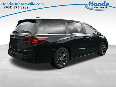 Used 2026 Honda Odyssey Touring image 8