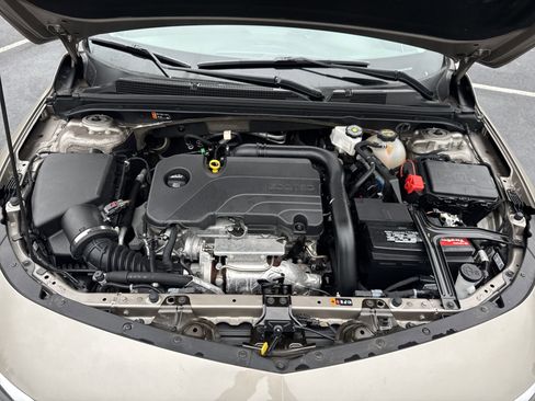 Used 2024 Chevrolet Malibu LT image 37