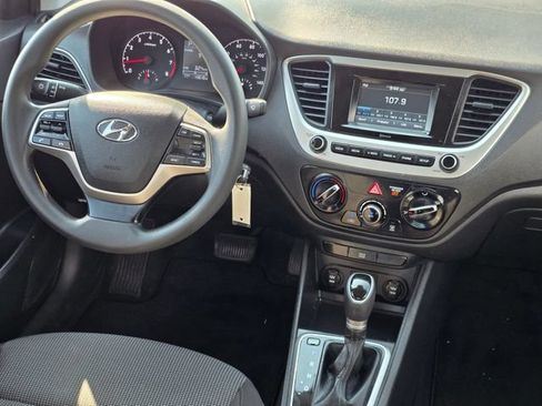 Used 2022 Hyundai Accent SE FWD image 34