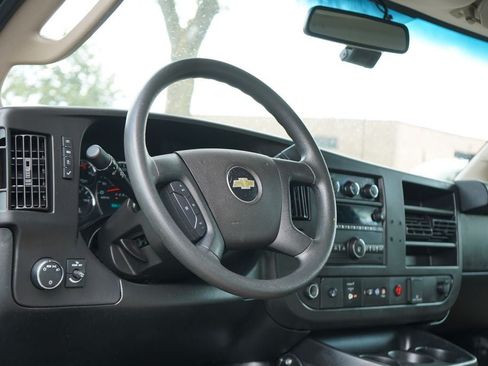 Used 2019 Chevrolet Express 3500 w/ Driver Convenience Package RWD image 10