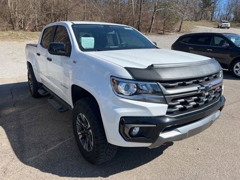 Used 2022 Chevrolet Colorado Z71 image 2
