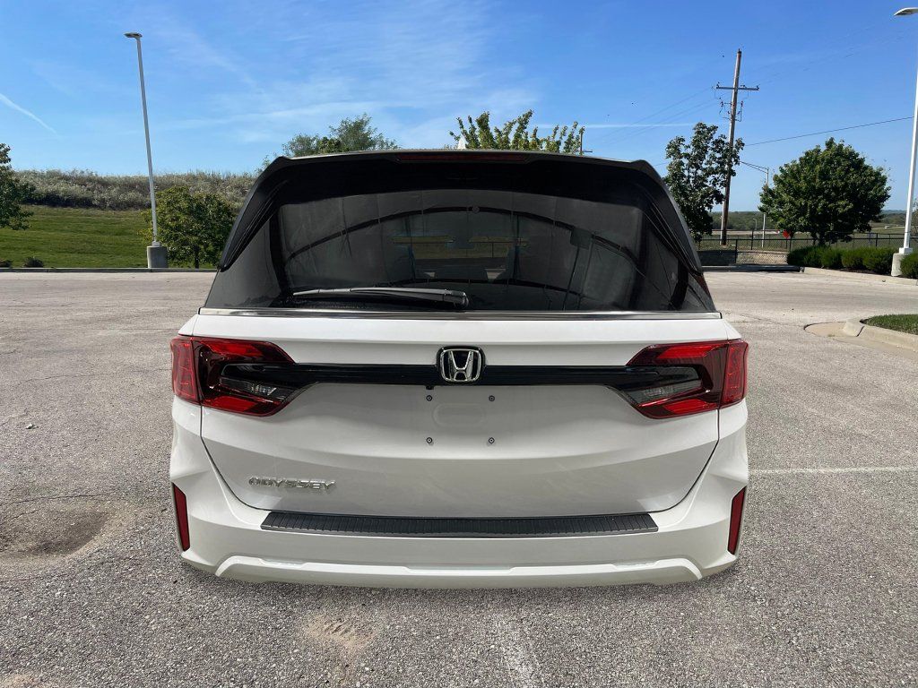 New 2027 Honda Odyssey EX-L image 5