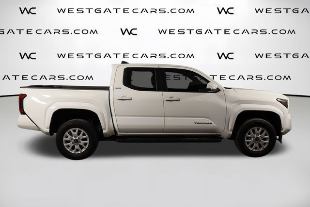 Used 2025 Toyota Tacoma SR5 RWD image 40