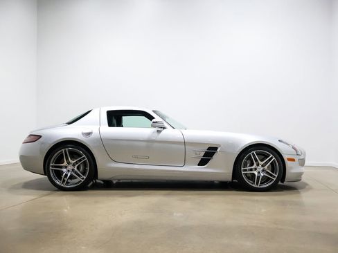 Used 2012 Mercedes-Benz SLS AMG Coupe image 53
