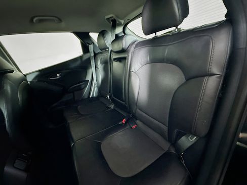 Used 2014 Hyundai Tucson SE image 25