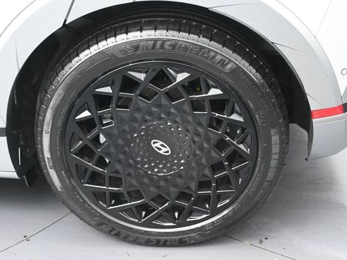 Used 2023 Hyundai Ioniq 5 Limited AWD/4WD image 39