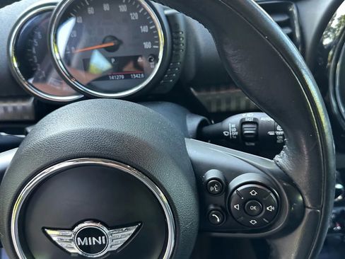 Used 2016 MINI Cooper Clubman image 38