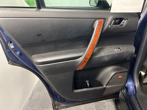 Used 2013 Toyota Highlander Limited image 15