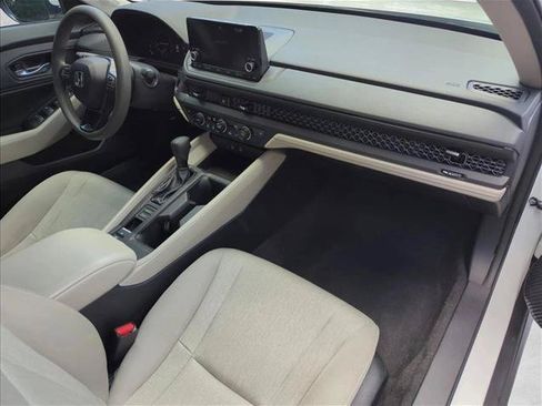 Used 2023 Honda Accord EX image 22