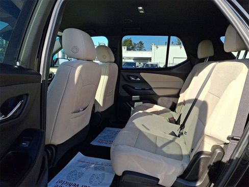 Certified 2023 Chevrolet Traverse LS image 11