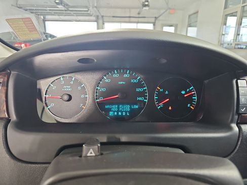 Used 2015 Chevrolet Impala LT w/ LT Sunroof Package image 25