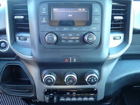 Used 2020 RAM 3500 Tradesman w/ Chrome Appearance Group image 28