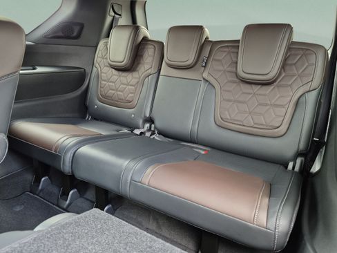 New 2026 Nissan Armada Platinum RWD image 20