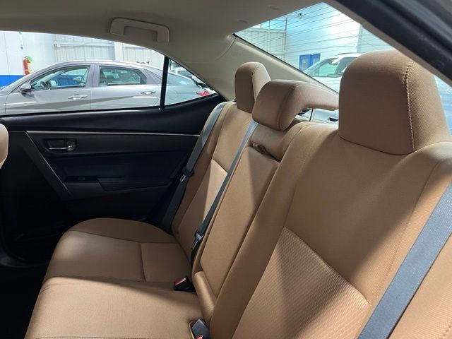 Used 2015 Toyota Corolla LE FWD image 19