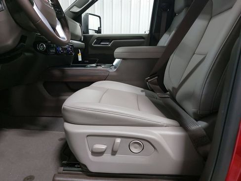 New 2026 GMC Sierra 3500 SLT w/ SLT Premium Package image 30