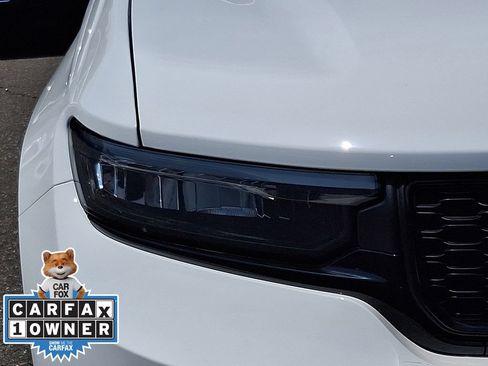 Used 2023 Jeep Grand Cherokee L Laredo AWD/4WD image 9