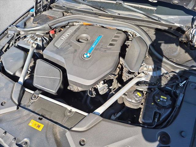 Used 2018 BMW 530e w/ Premium Package 2 RWD image 24