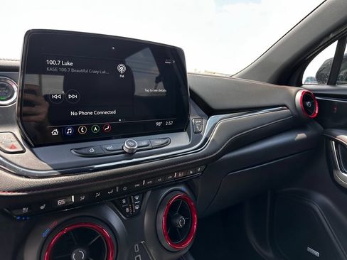 Certified 2025 Chevrolet Blazer RS w/ Enhanced Convenience Package FWD image 19