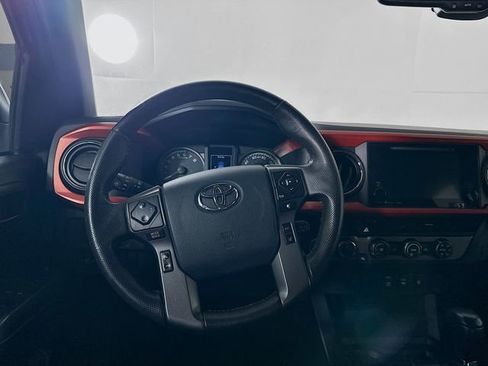 Used 2019 Toyota Tacoma TRD Sport image 23