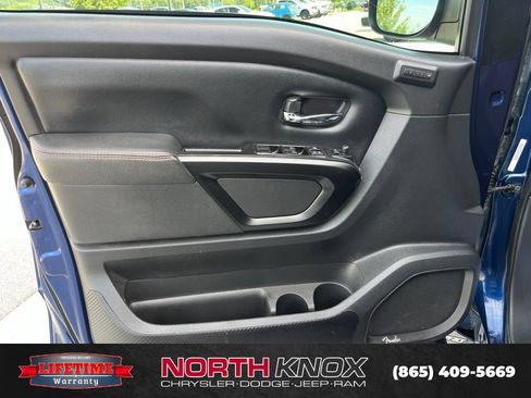 Used 2024 Nissan Titan PRO-4X w/ Pro-4x Convenience Package AWD/4WD image 5