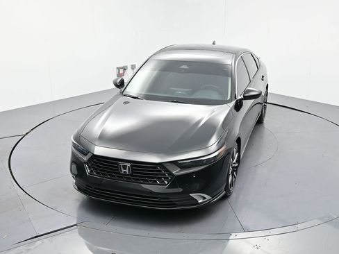 Used 2025 Honda Accord Touring image 17