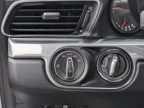 Used 2016 Porsche 911 Carrera 4S image 25