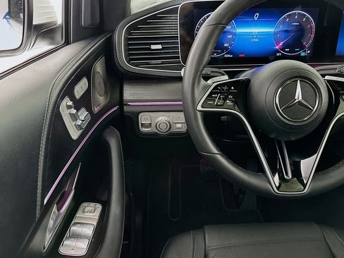 Used 2024 Mercedes-Benz GLE 450 GLE 450 AMG Line Night 4MATIC image 9