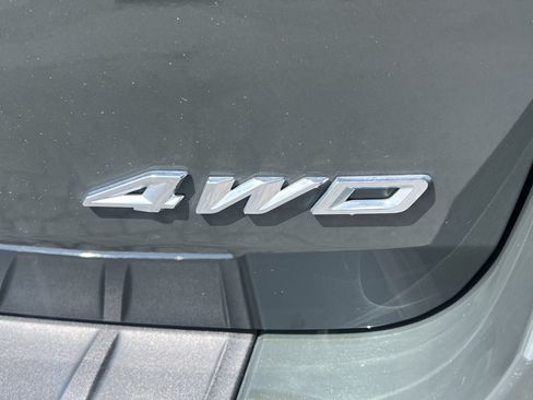 Used 2023 Ford Explorer Limited w/ Limited Technology Package AWD/4WD image 11