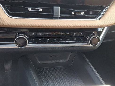 New 2026 Chevrolet Equinox ACTIV w/ Convenience Package III image 5