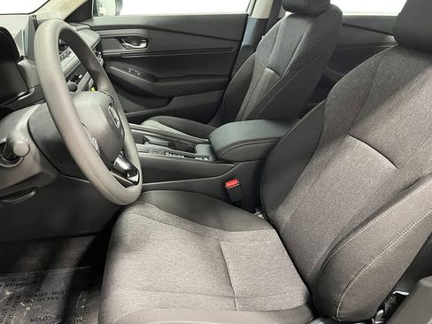 Certified 2025 Honda Accord SE image 12