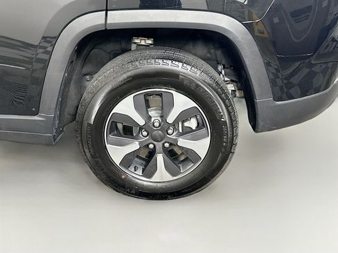 Used 2022 Jeep Grand Cherokee Limited 4xe AWD/4WD image 11