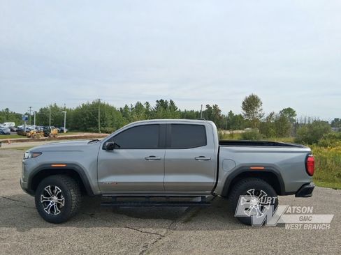 Used 2024 GMC Canyon AT4 w/ Canyon Safety Plus Package AWD/4WD image 3