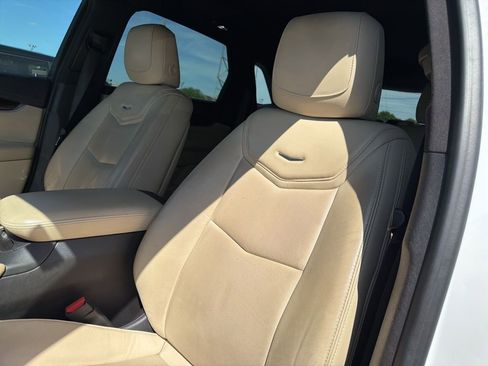 Used 2017 Cadillac XT5 Premium Luxury image 17