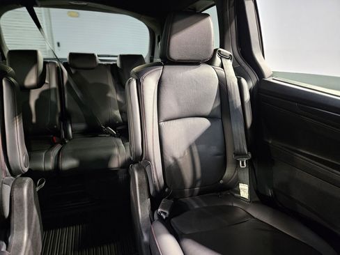 Used 2023 Honda Odyssey Sport image 14